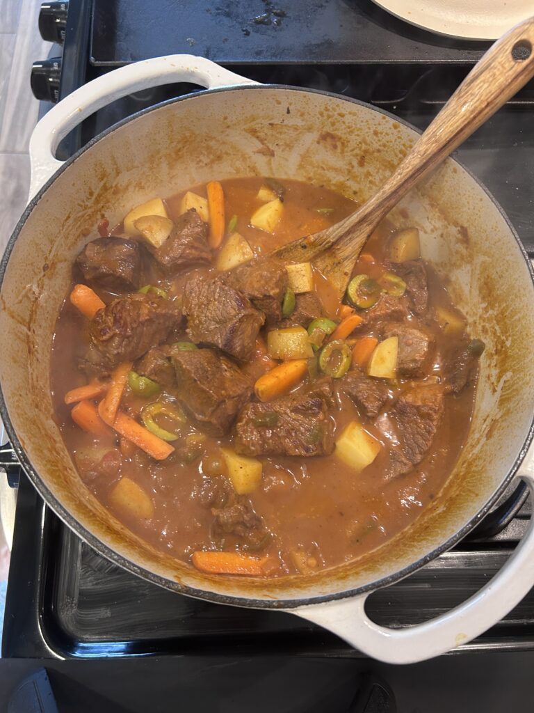 Adding olives and capers to Cuban carne guisada