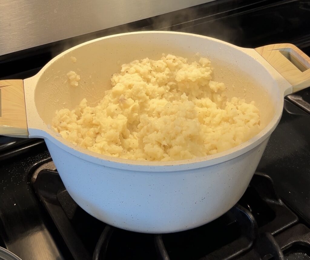Creamy cauliflower potato mash for shepherd’s pie topping