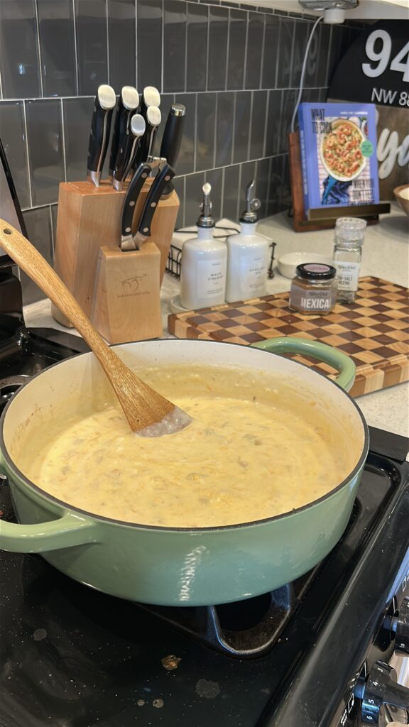 creamy cheese sauce for taco mac and cheese